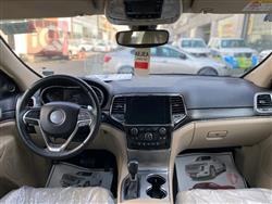 جیپ گراند شیرۆکی